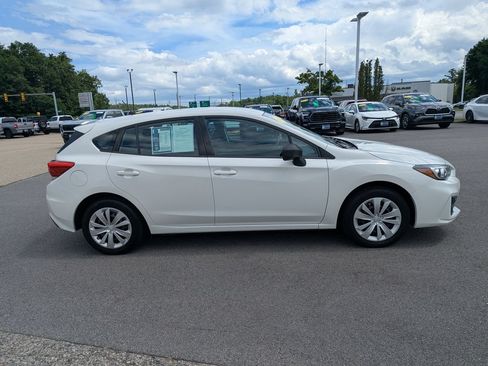 Used 2017 Subaru Impreza 2.0i AWD/4WD image 6