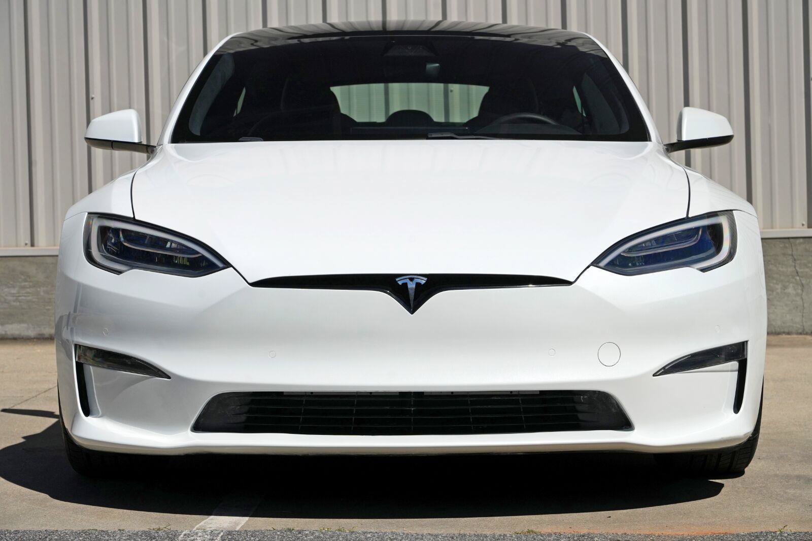 Used 2022 Tesla Model S AWD/4WD image 7