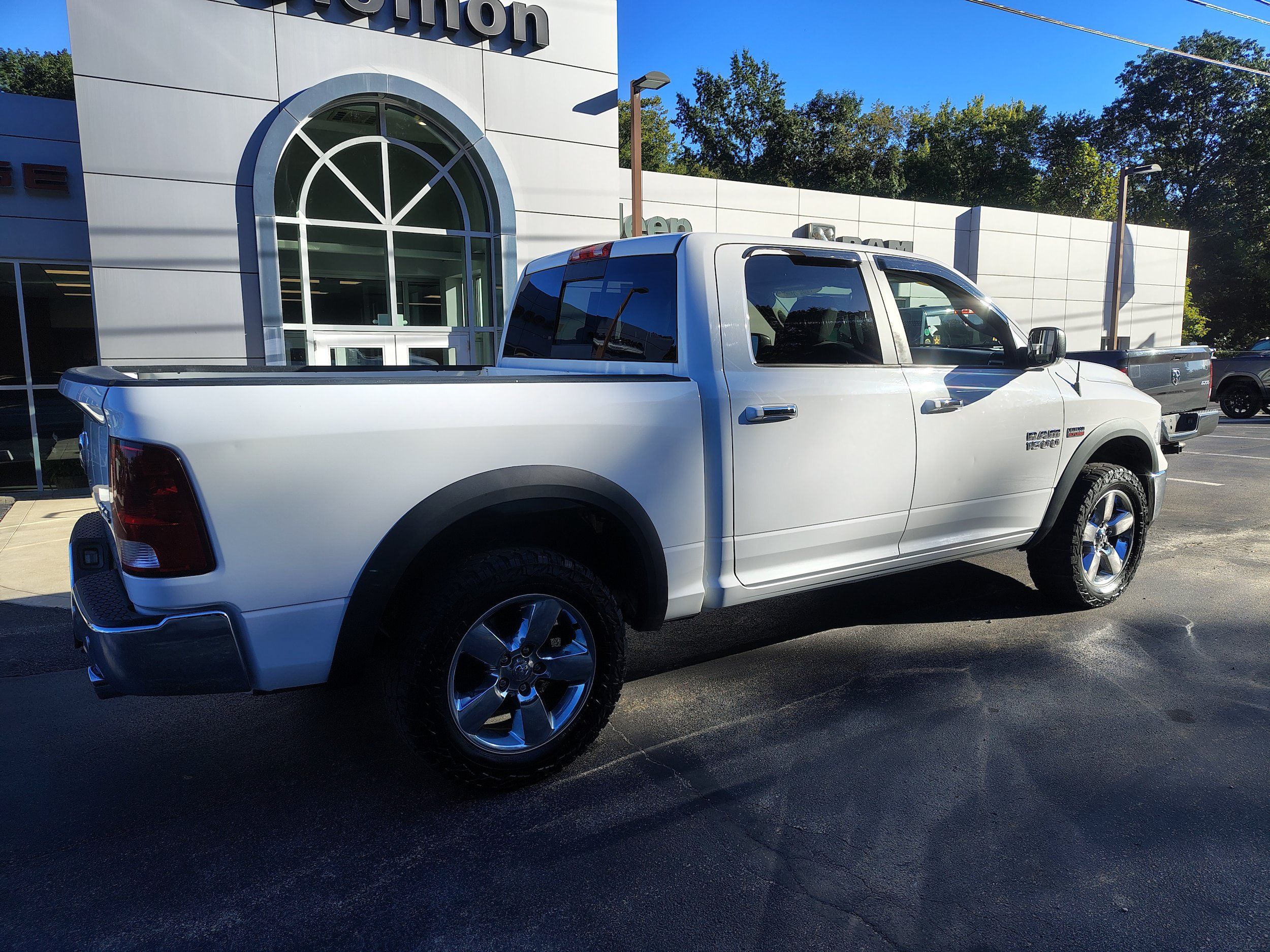 Certified 2016 RAM 1500 Big Horn AWD/4WD image 12