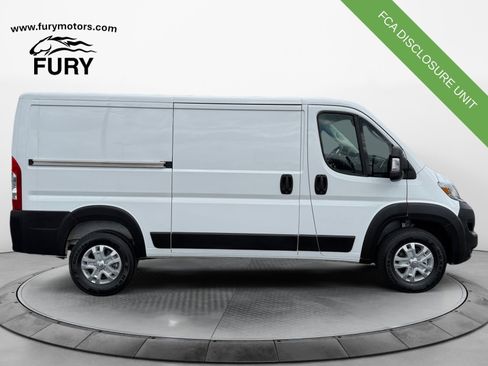 Used 2025 RAM ProMaster 2500 w/ Quick Order Package 22G SLT FWD image 2