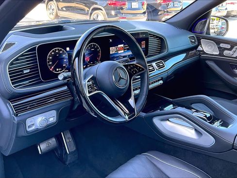 Used 2024 Mercedes-Benz Maybach GLS 600 Maybach GLS 600 image 17