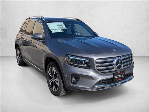 New 2026 Mercedes-Benz GLB 250 4MATIC image 6