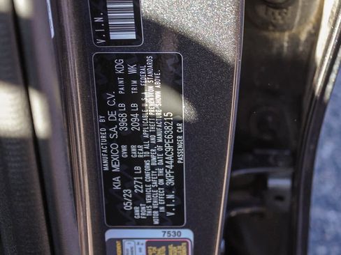 Used 2023 Kia Forte GT image 41