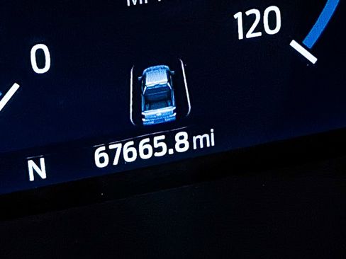 Used 2023 Ford F150 Lariat w/ Equipment Group 502A High image 41