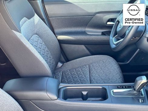 Certified 2025 Nissan Kicks SV image 10