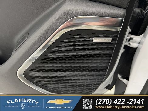 Used 2025 GMC Acadia Elevation FWD image 24
