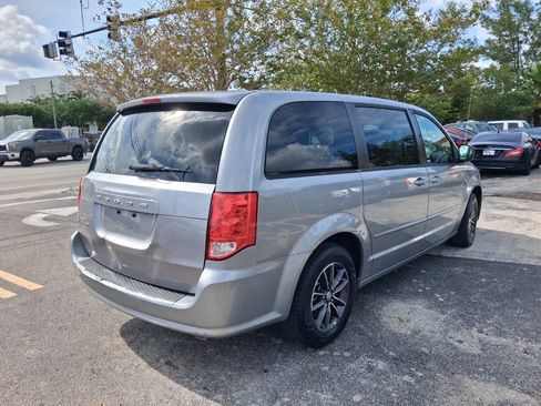 Used 2017 Dodge Grand Caravan SE w/ Power Window Group FWD image 6