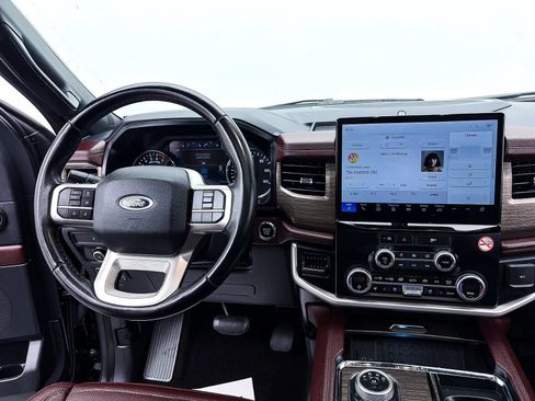 Used 2023 Ford Expedition Limited AWD/4WD image 17