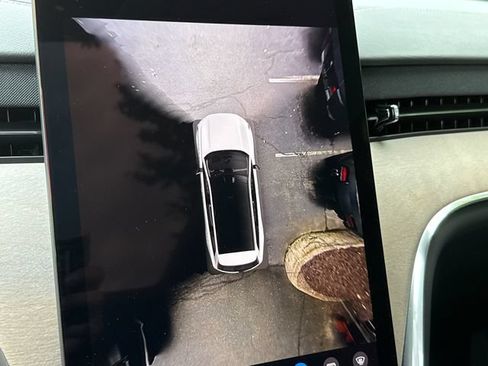 Certified 2025 Volvo EX90 Plus AWD/4WD image 14