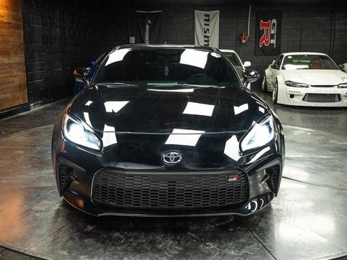 Used 2022 Toyota GR86 Premium image 4