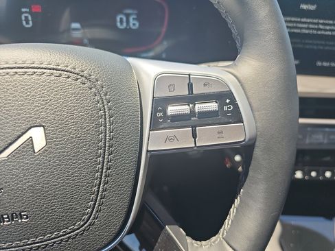 Used 2025 Kia Telluride EX X-Line AWD/4WD image 19