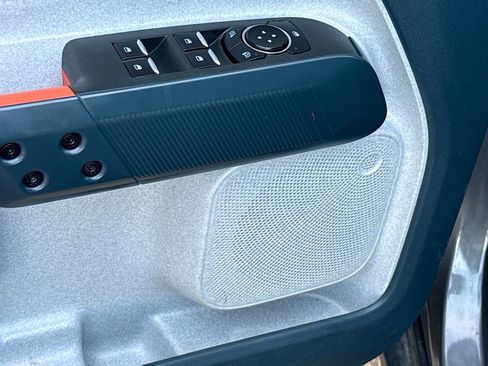 Used 2023 Ford Maverick XLT image 19