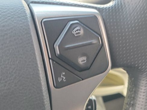 Used 2014 Toyota Tacoma 2WD Access Cab w/ SR5 Package image 24