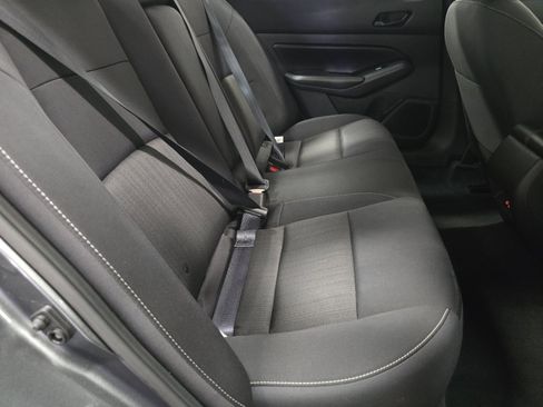 Used 2024 Nissan Altima 2.5 SV image 16