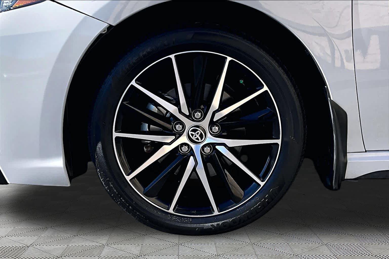 Used 2024 Toyota Camry SE w/ Blackout Package (TMS) FWD image 11