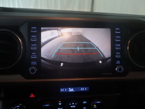 Certified 2021 Toyota Tacoma SR5 image 9