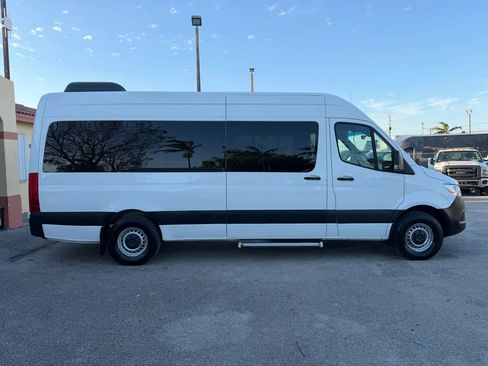 Used 2020 Mercedes-Benz Sprinter 2500 image 9