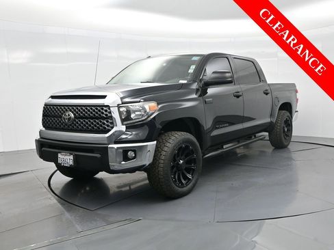 Used 2018 Toyota Tundra SR5 image 2