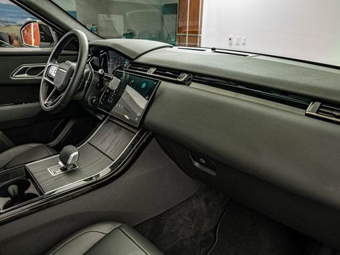 Certified 2025 Land Rover Range Rover Velar S image 34