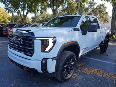 Used 2024 GMC Sierra 2500 AT4 w/ AT4 Premium Plus Package image 2