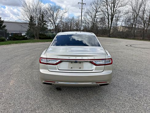 Used 2017 Lincoln Continental Reserve w/ Technology Package image 8