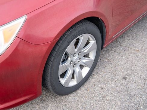 Used 2011 Buick LaCrosse CXS image 9