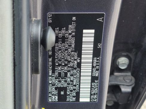 Used 2012 Toyota Highlander Limited w/ Tow Pkg FWD image 25