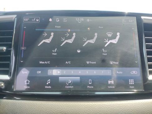 Used 2024 Chrysler Pacifica Touring-L FWD image 62
