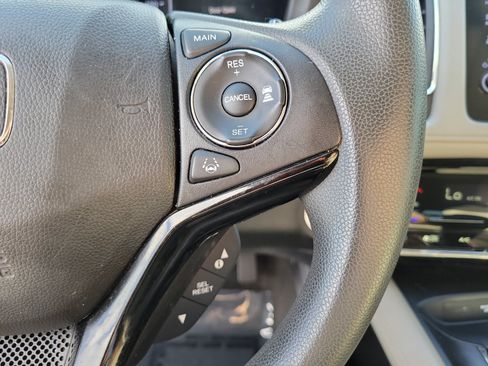 Used 2021 Honda HR-V EX image 19