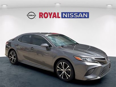 Used 2018 Toyota Camry SE w/ Convenience Package