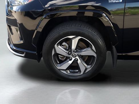 Certified 2022 Toyota RAV4 SE w/ Weather & Moonroof Package AWD/4WD image 3