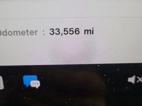 Used 2023 Tesla Model 3 Standard Range image 3