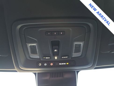 Used 2025 Chevrolet Silverado 2500 High Country w/ Technology Package image 28