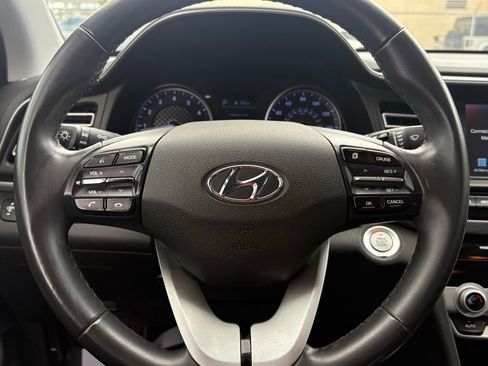 Used 2019 Hyundai Elantra Limited w/ Cargo Package image 18