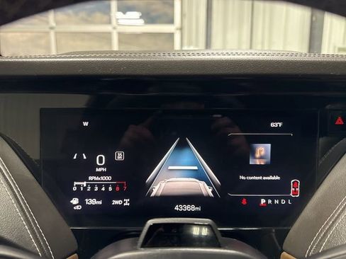 Used 2025 GMC Yukon XL Denali Ultimate image 9