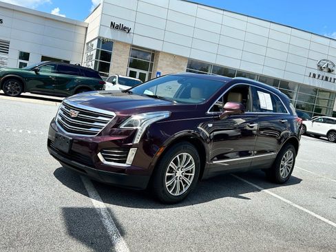 Used 2017 Cadillac XT5 Luxury w/ Driver Awareness Package FWD image 1