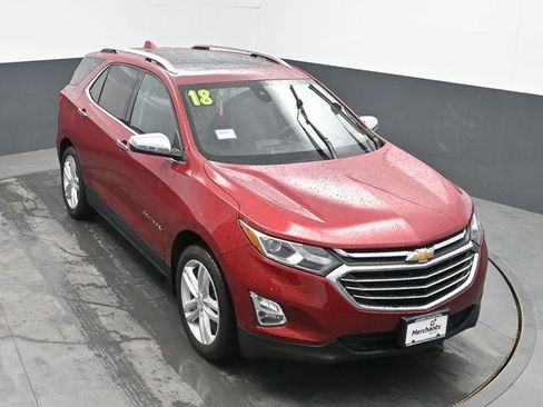 Used 2018 Chevrolet Equinox Premier AWD/4WD image 16