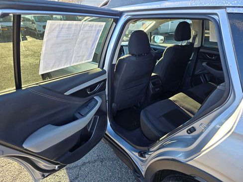 Used 2020 Subaru Outback Premium image 15