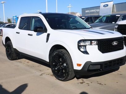 New 2025 Ford Maverick XLT w/ XLT Luxury Package