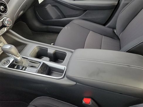 New 2025 Nissan Sentra SV image 25