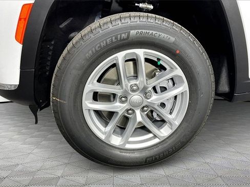 New 2025 Jeep Grand Cherokee L Laredo w/ Luxury Tech Group I image 13