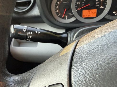 Used 2012 Toyota RAV4 4WD w/ Value Pkg image 30