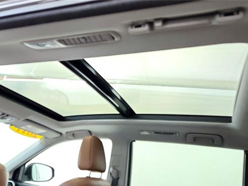 Used 2017 Toyota Highlander Limited Platinum image 15
