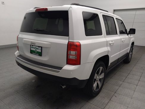 Used 2016 Jeep Patriot High Altitude FWD image 9