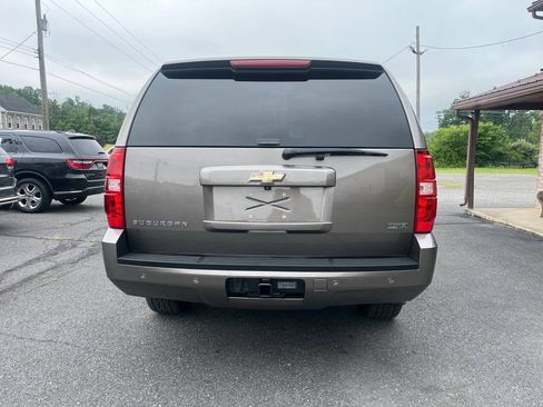 Used 2011 Chevrolet Suburban LT AWD/4WD image 7