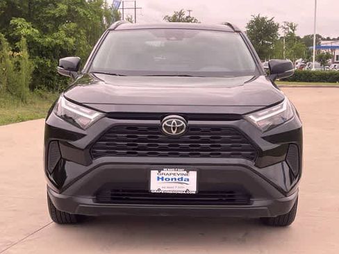 Used 2024 Toyota RAV4 XLE w/ Convenience Package image 7