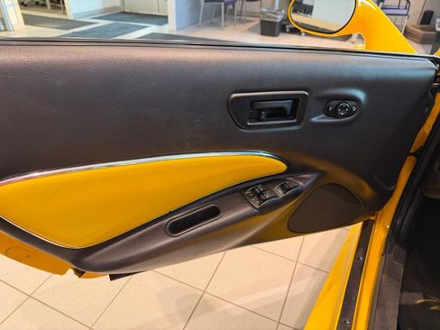 Used 2002 Chrysler Prowler RWD image 11