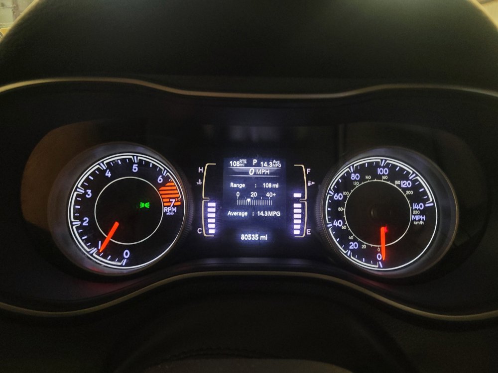 Used 2019 Jeep Cherokee Latitude Plus FWD image 23