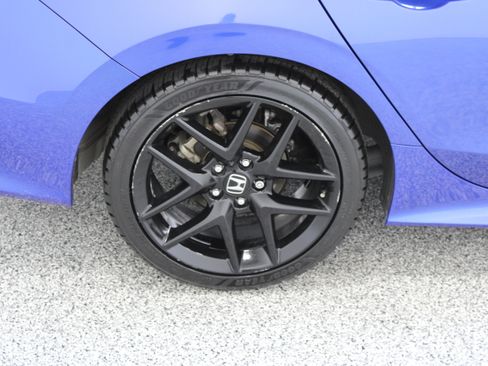 Used 2023 Honda Civic Sport image 6