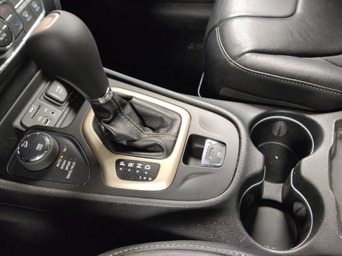 Used 2014 Jeep Cherokee Limited w/ Technology Group image 26